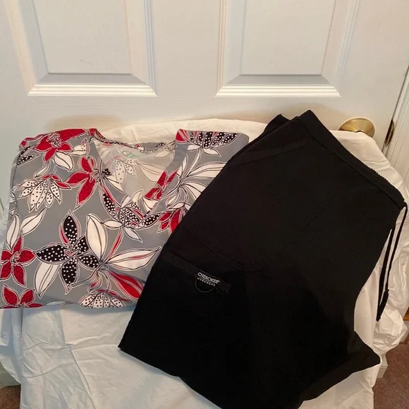 GT Performance large scrub top & Cherokee Workwear large, tall scrub pants - Picture 1 of 1